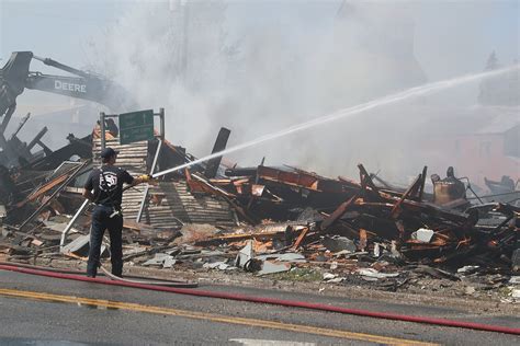 sandpoint news|Police, fire officials seek info on Army Surplus fire.